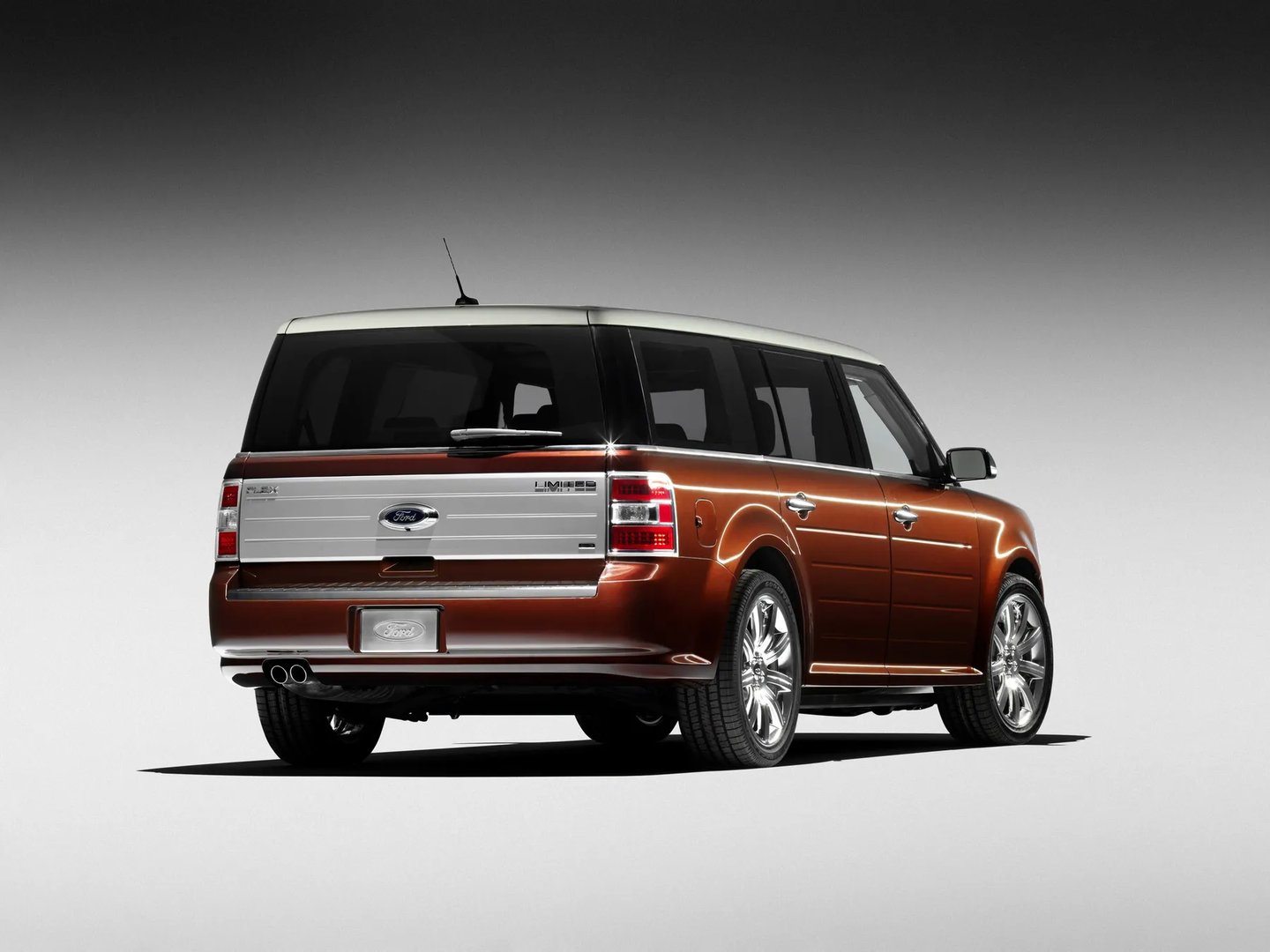 Ford_Flex_1_generation__SUV_5-doors__2.jpg