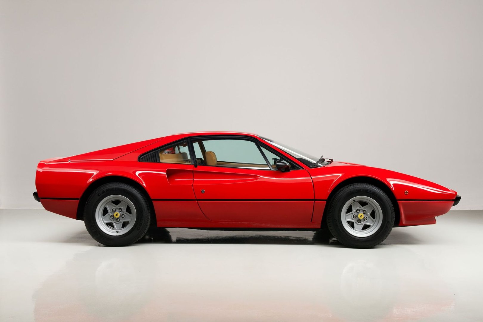 ferrari_308_GTB_GTS_1_generation__Coupe__19.jpg