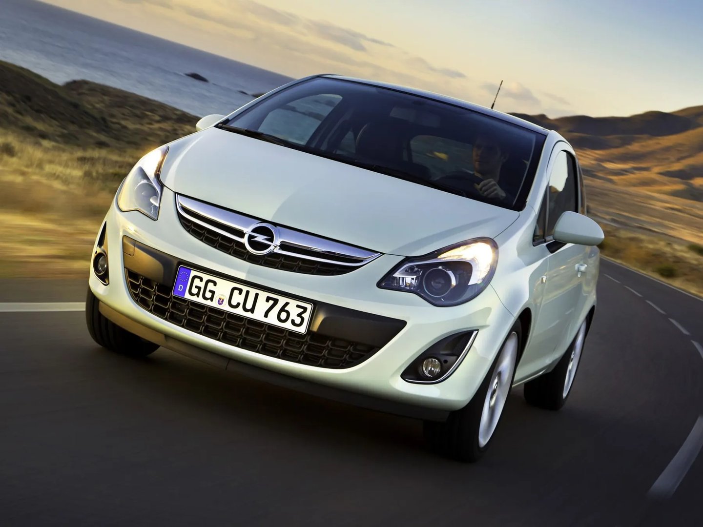 Opel_Corsa_4_generation_restyling_1__Mini_3-doors__10.jpg