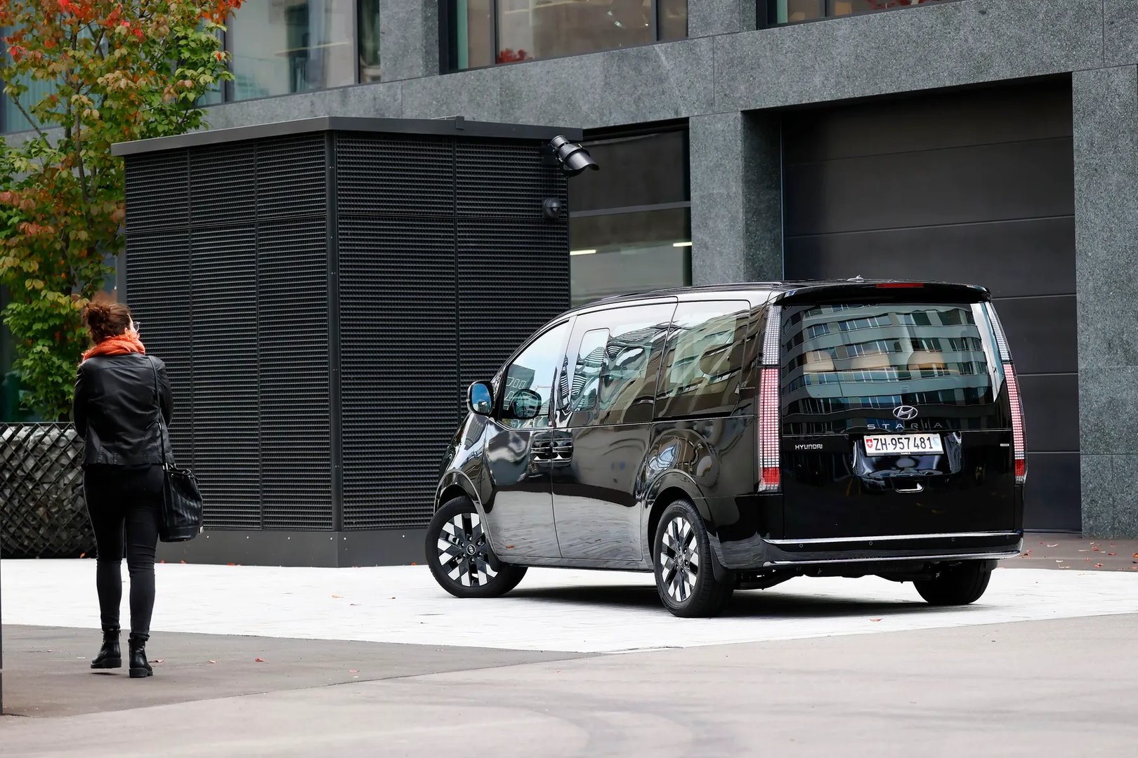 Hyundai_Staria_1_generation__Minivan__9.jpg