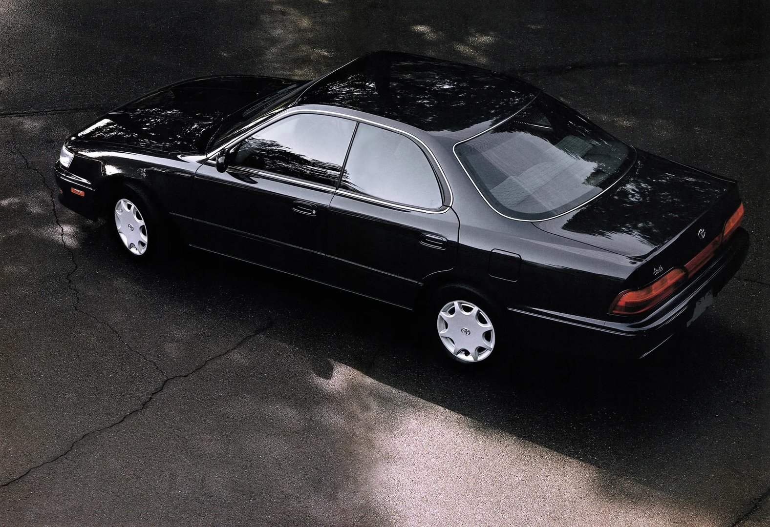 Toyota_Vista_3_generation__Sedan_Hardtop__4.jpg