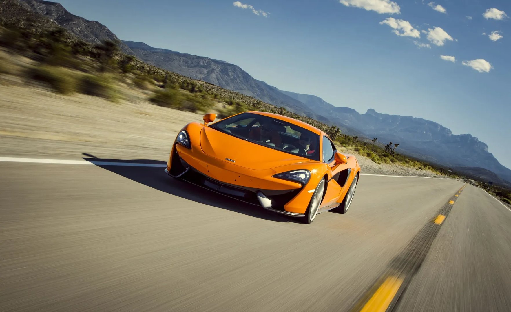 McLaren_570S_1_generation__Coupe__7.jpg