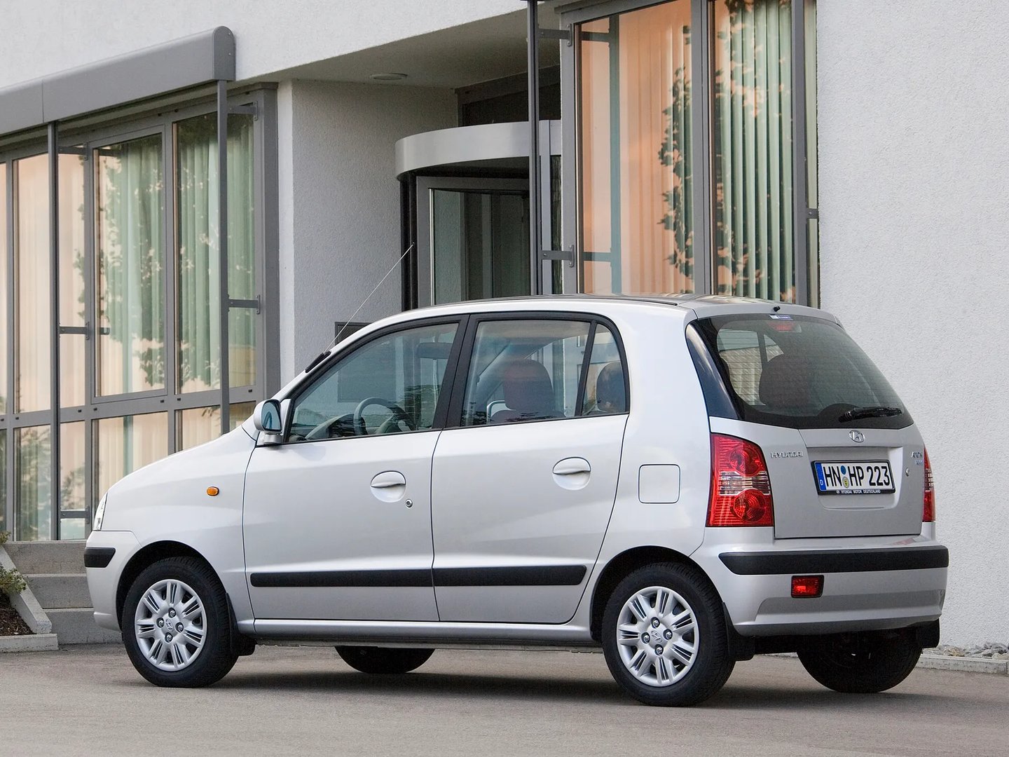 Hyundai_Atos_1_generation__Mini_5-doors__4.jpg