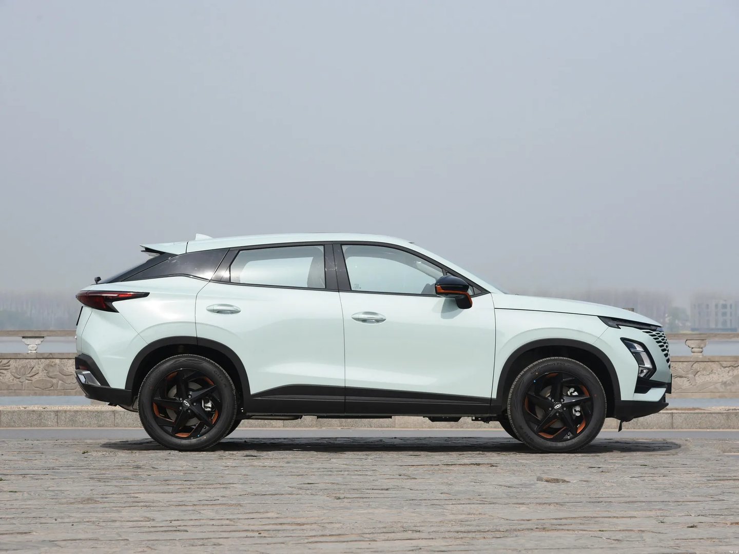 Chery_FX_1_generation__SUV_5-doors__4.jpg