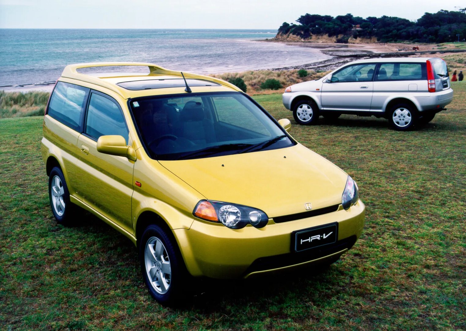 Honda_HR-V_1_generation__SUV_3-doors__10.jpg