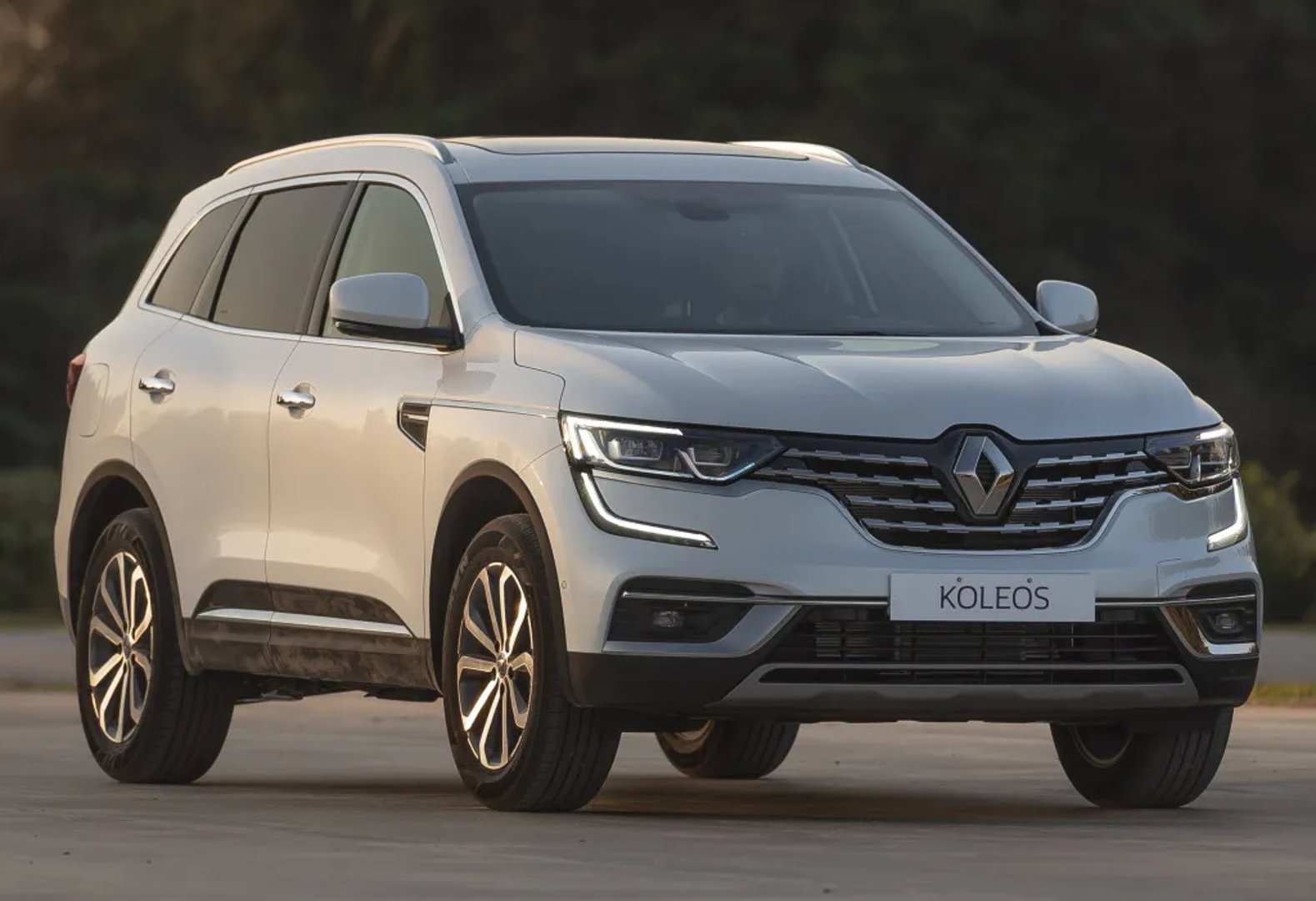 Renault_Koleos_2_generation_restyling_2__SUV_5-doors__3.jpg