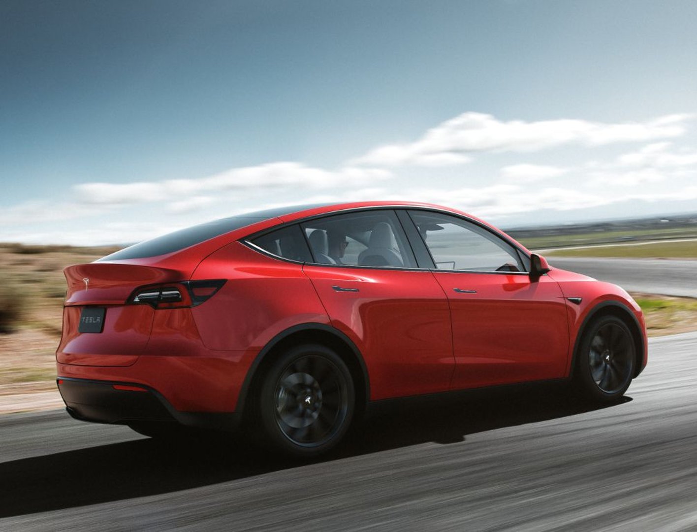 tesla_Model_Y_1_generation__SUV_5-doors__14.jpg