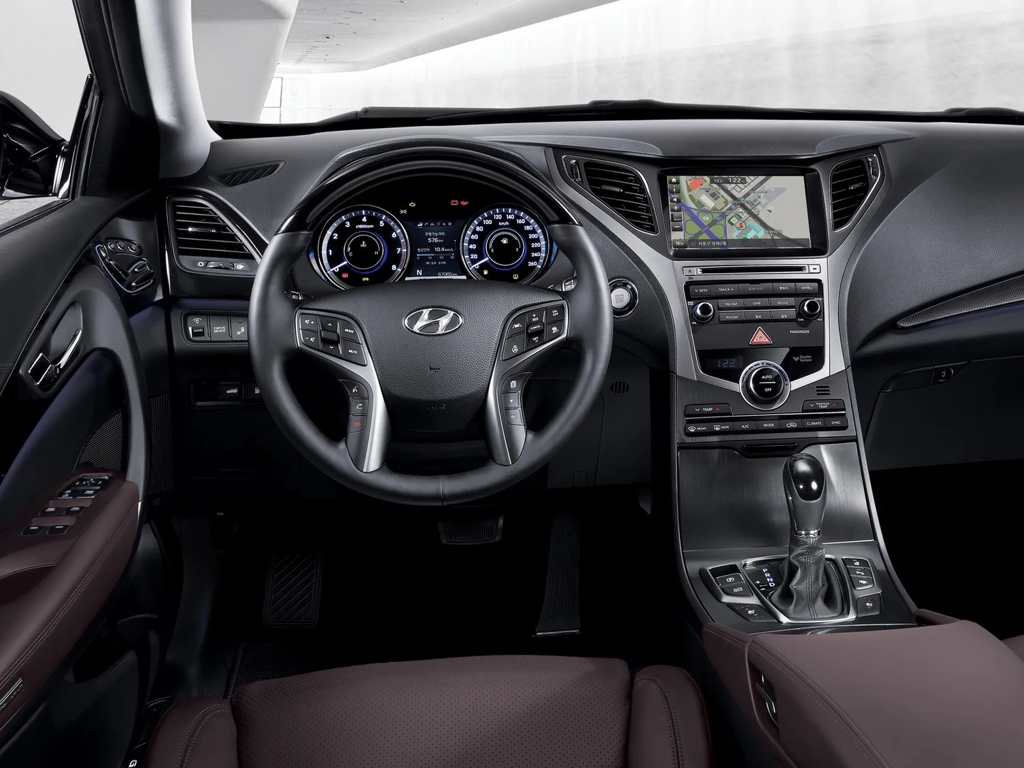 Hyundai_Grandeur_5_generation_restyling_2__Sedan__8.jpg