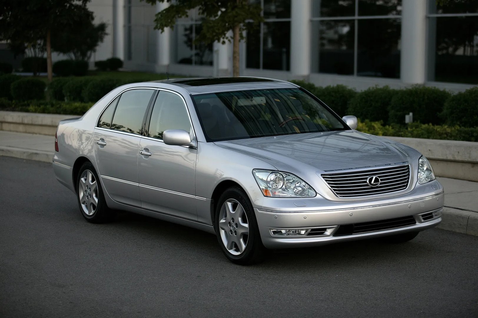 Lexus_LS_3_generation_restyling__Sedan__3.jpg