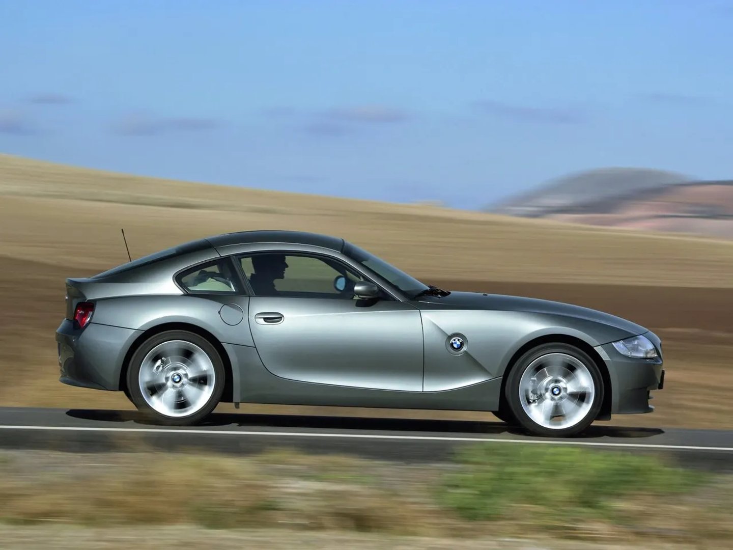 BMW_Z4_1_generation_restyling__Coupe__2.jpg