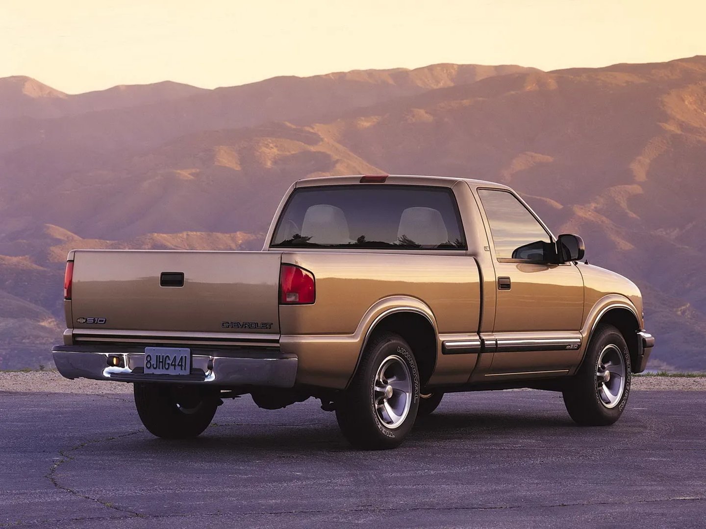 Chevrolet_S-10_Pickup_2_generation__Pickup_single-cab__6.jpg