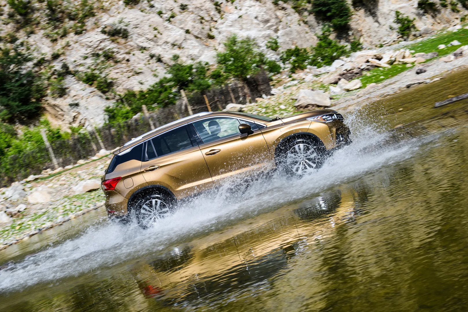 gac_Motor_GS4_1_generation__SUV_5-doors__13.jpg