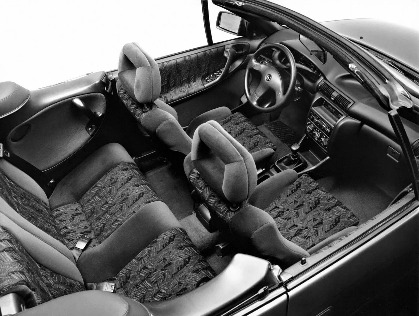 Opel_Astra_1_generation__Cabrio__9.jpg