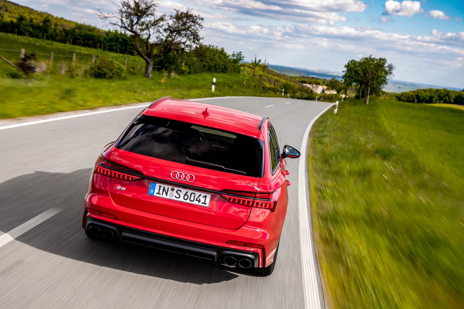 Audi_S6_5_generation__Estate_5-door__4.jpg