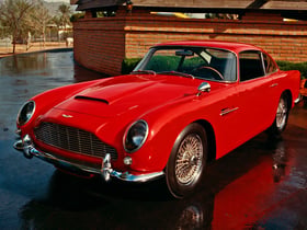 aston-martin DB5