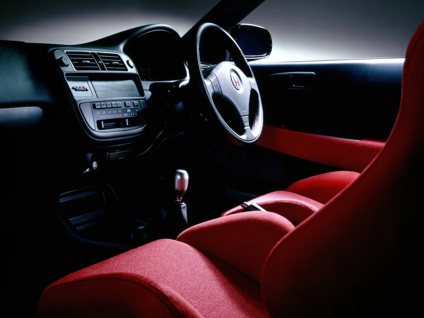 Honda_Civic_Type_R_6_generation__Hatchback_3-door__5.jpg