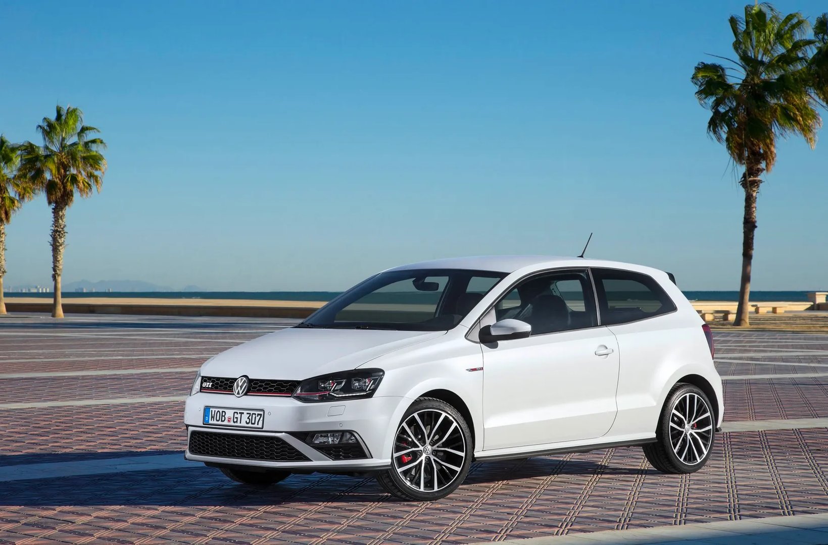 Volkswagen_Polo_GTI_5_generation_restyling__Mini_3-doors__12.jpg