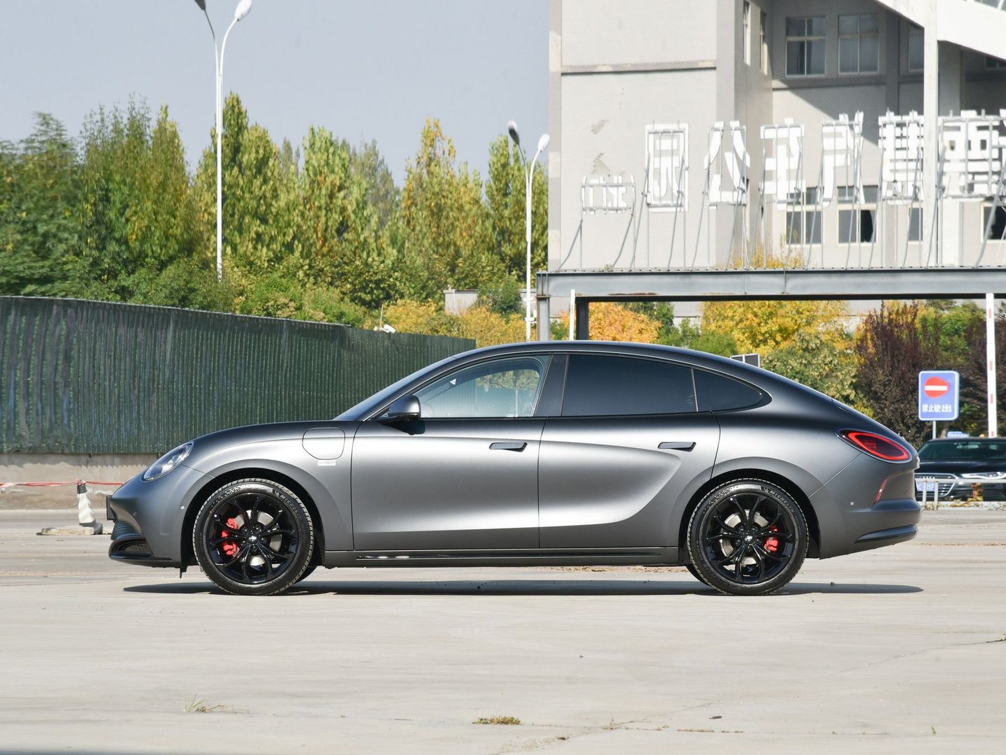 ora_07_1_generation__Fastback__4.jpg