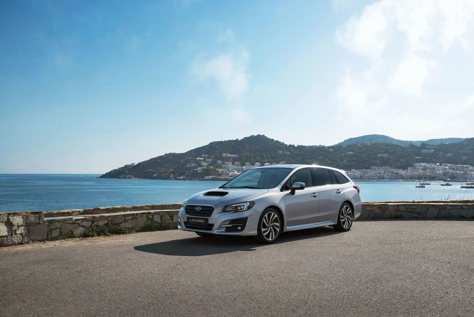 Subaru_Levorg_1_generation_restyling_1__Estate_5-door__7.jpg