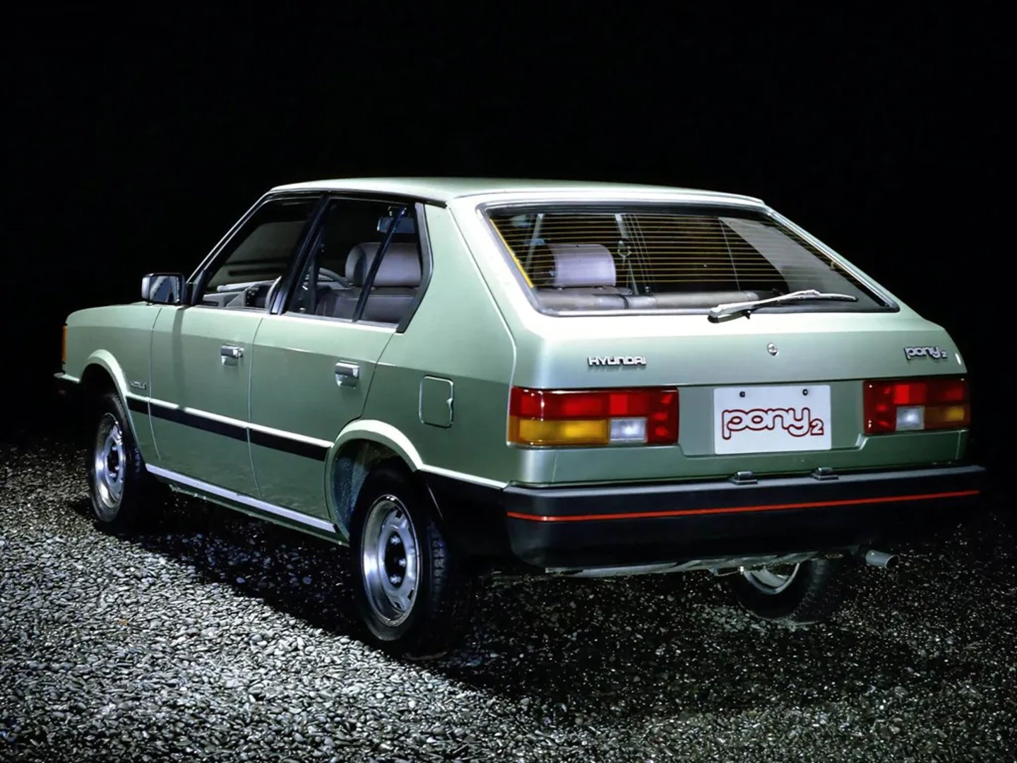 Hyundai_Pony_2_generation__Mini_5-doors__2.jpg