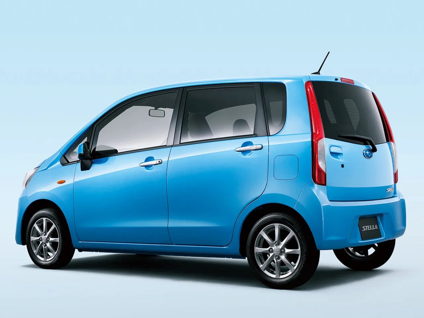 Subaru_Stella_2_generation_restyling__Minivan__1.jpg