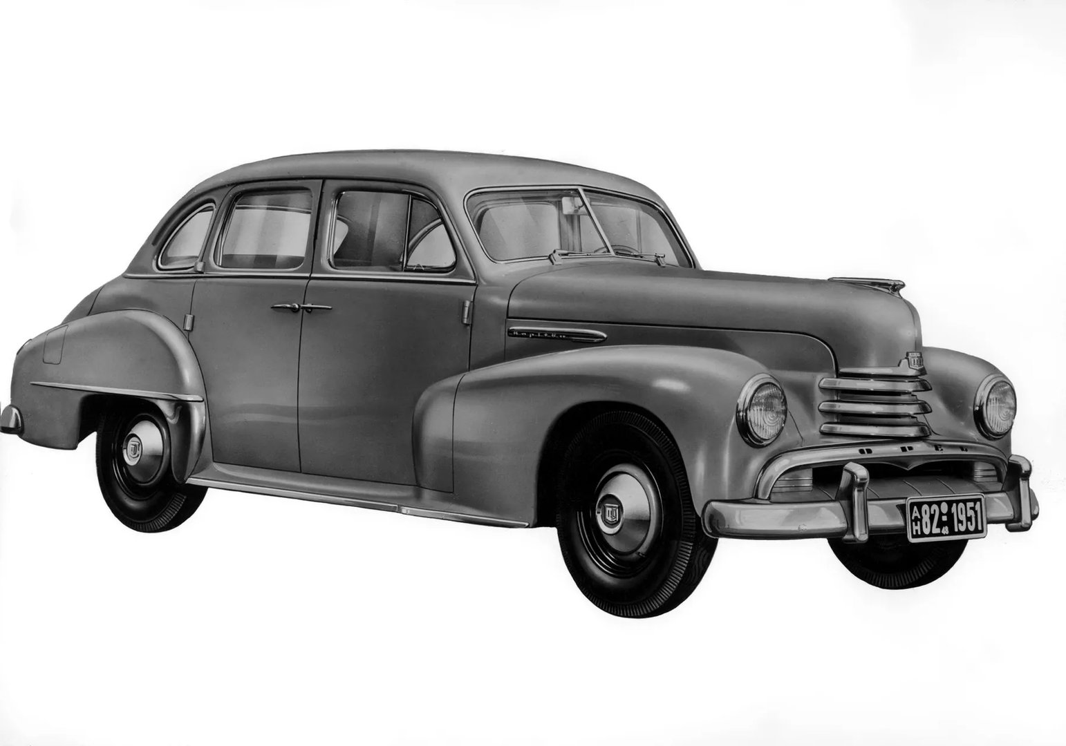 Opel_Kapitan_1_generation_restyling__Sedan__1.jpg
