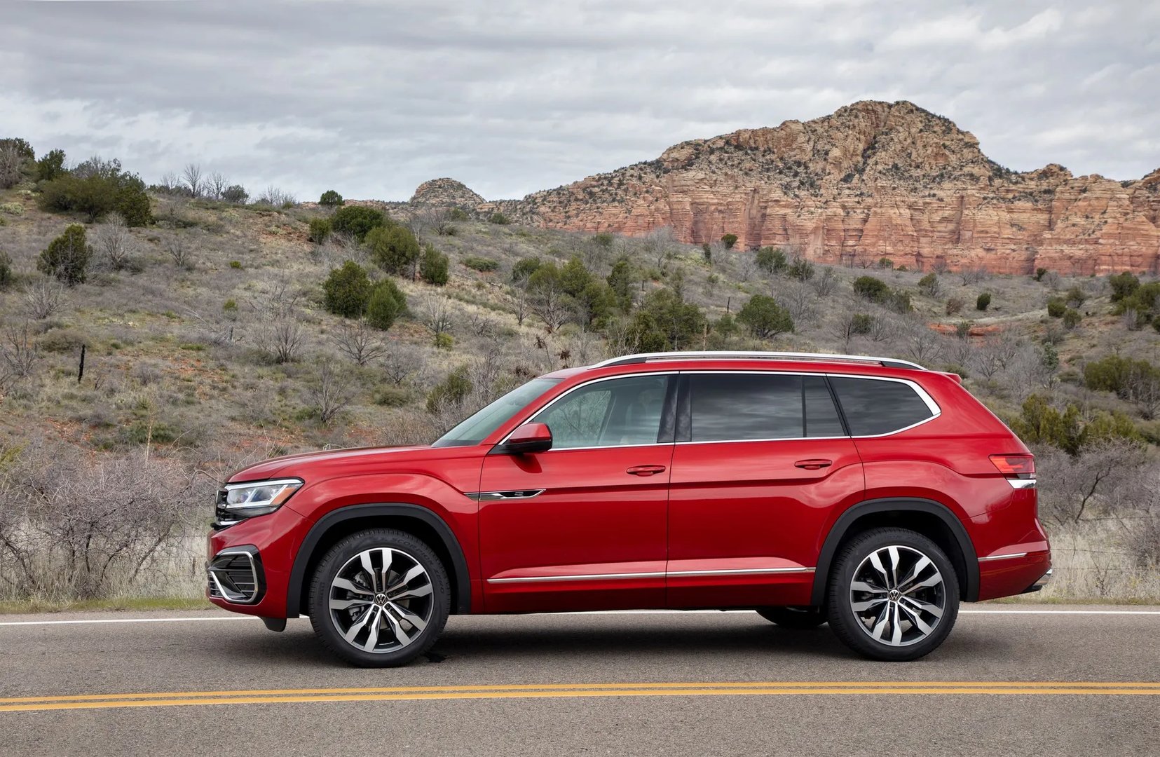 Volkswagen_Atlas_1_generation_restyling__SUV_5-doors__10.jpg