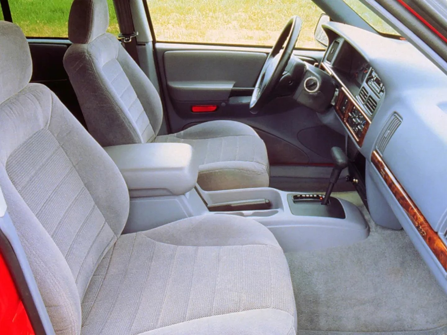 Jeep_Grand_Cherokee_1_generation_restyling__SUV_5-doors__13.jpg