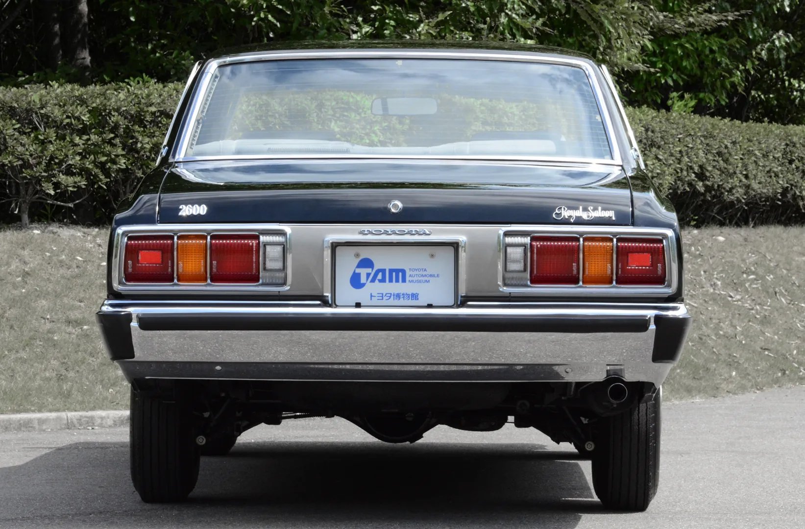 Toyota_Crown_5_generation__Sedan__4.jpg
