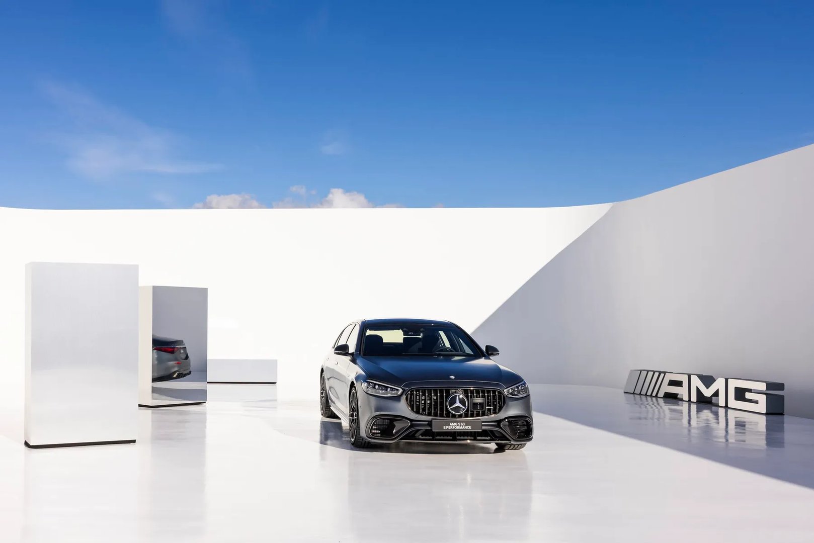 Mercedes_S-Class_AMG_4_generation__Sedan__9.jpg