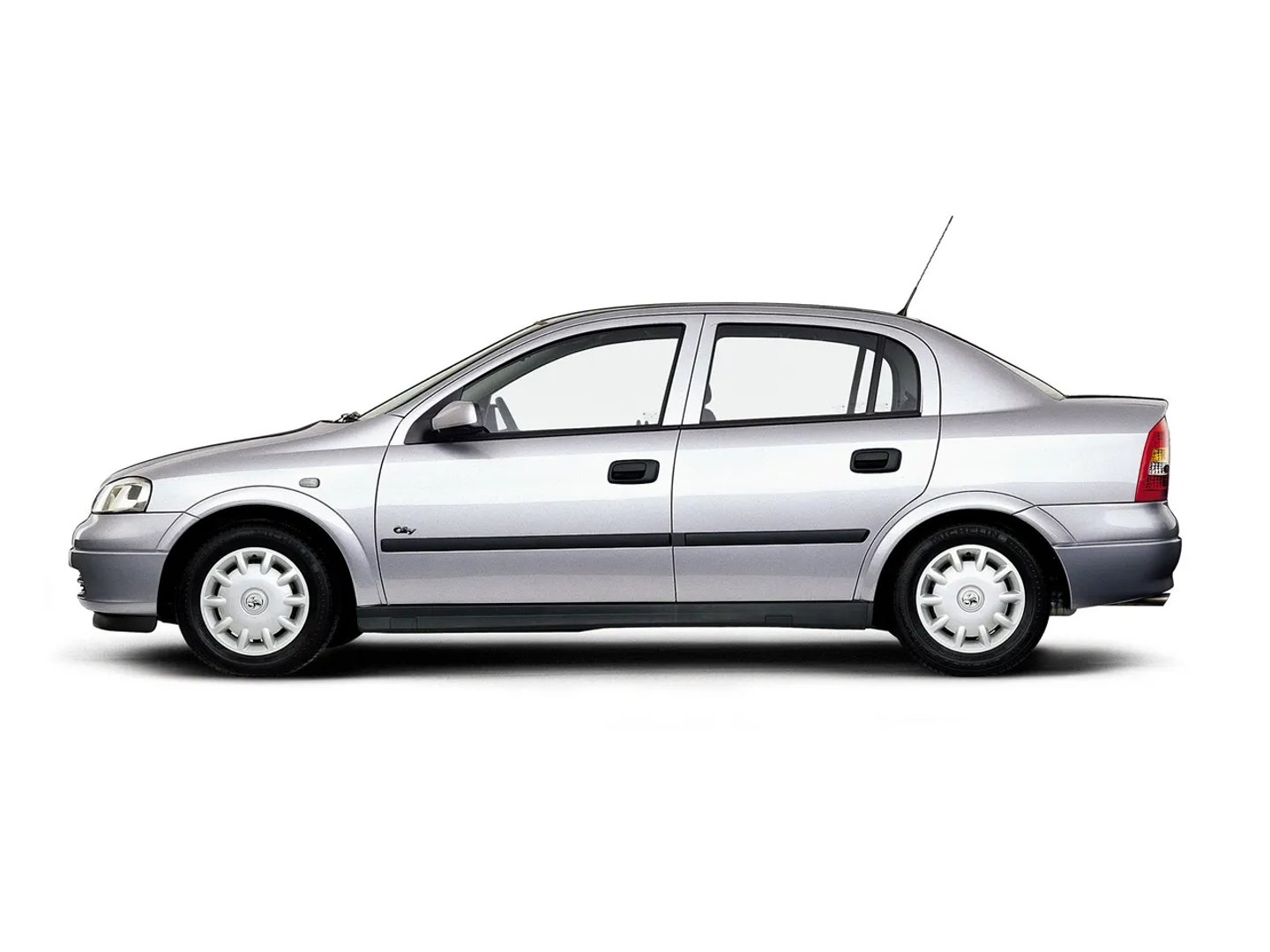 Holden_Astra_4_generation__Sedan__1.jpg