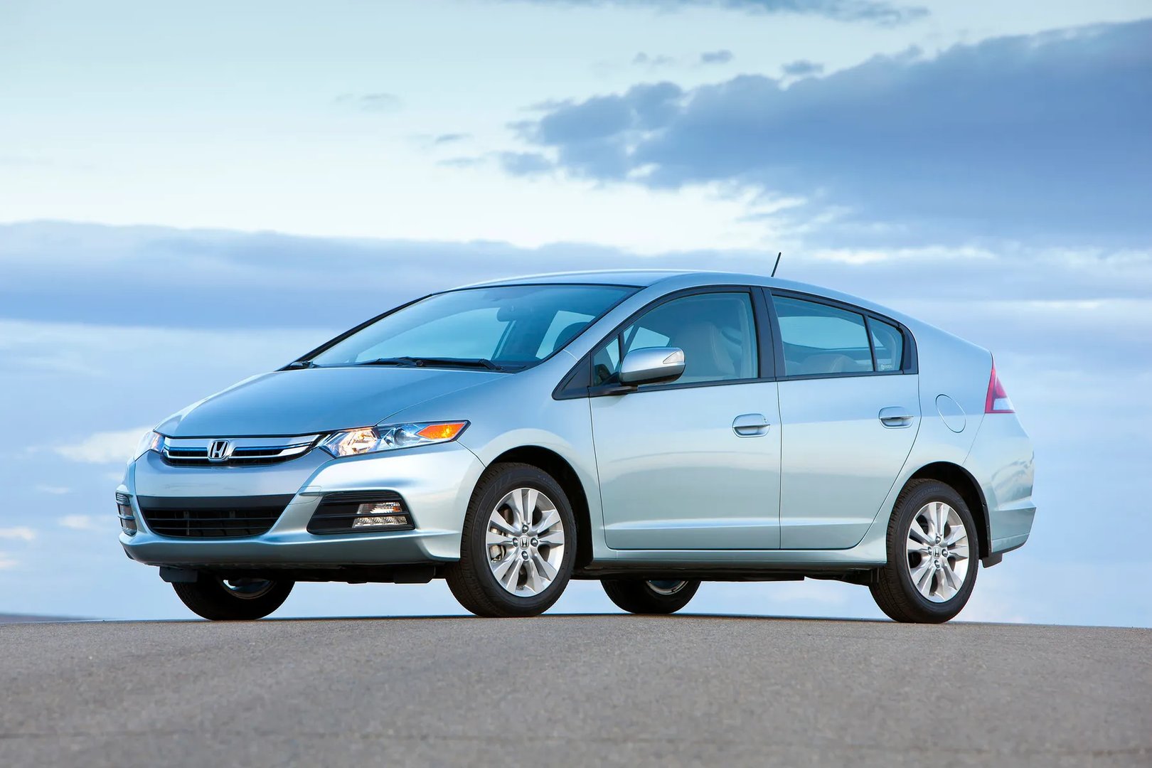 Honda_Insight_2_generation_restyling__Hatchback_5-door__5.jpg