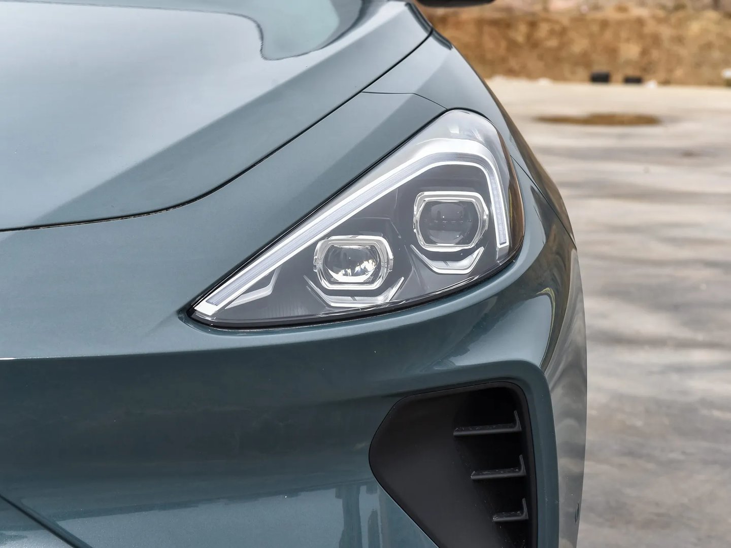 arcfox_Alpha_T_1_generation__SUV_5-doors__8.jpg