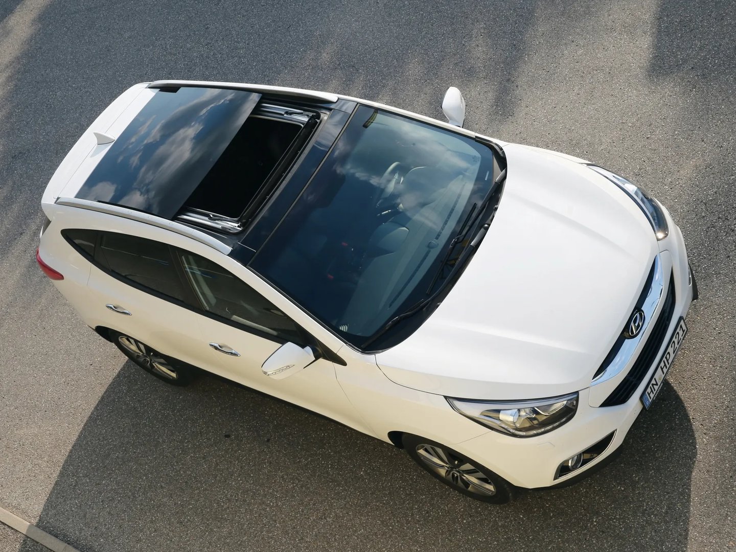 Hyundai_ix35_2_generation_restyling__SUV_5-doors__2.jpg