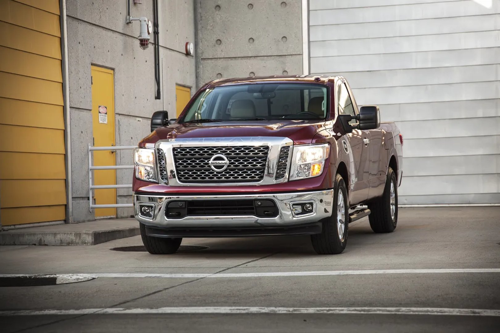 Nissan_Titan_2_generation__Pickup_single-cab__2.jpg