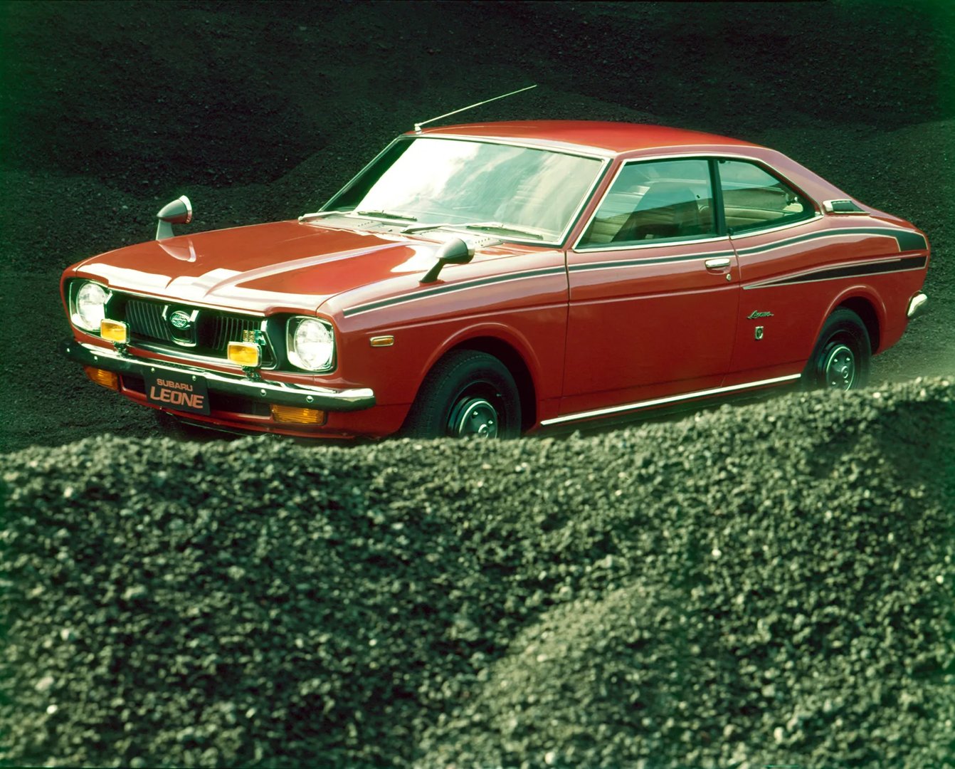 Subaru_Leone_1_generation__Coupe__6.jpg