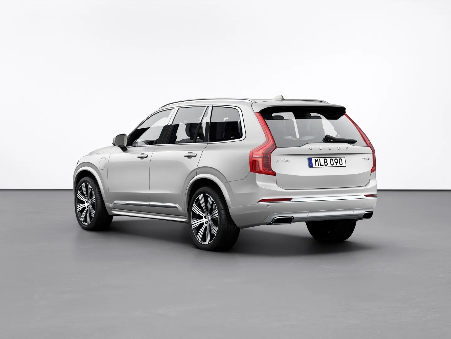 Volvo_XC90_2_generation_restyling__SUV_5-doors__1.jpg