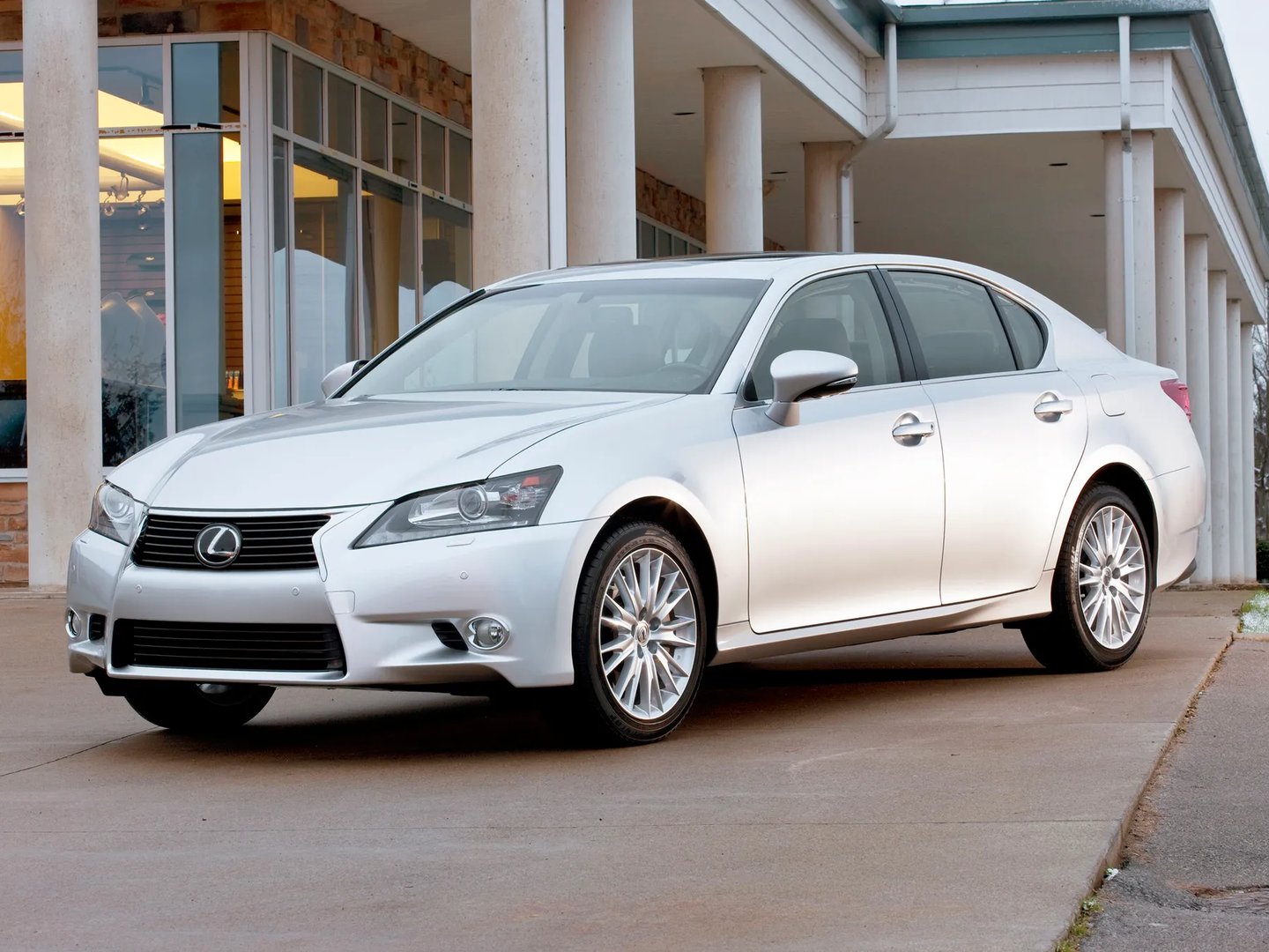 Lexus_GS_4_generation__Sedan__6.jpg