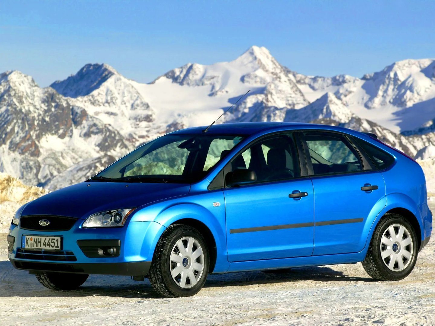 CB4  Hatchback 5-door