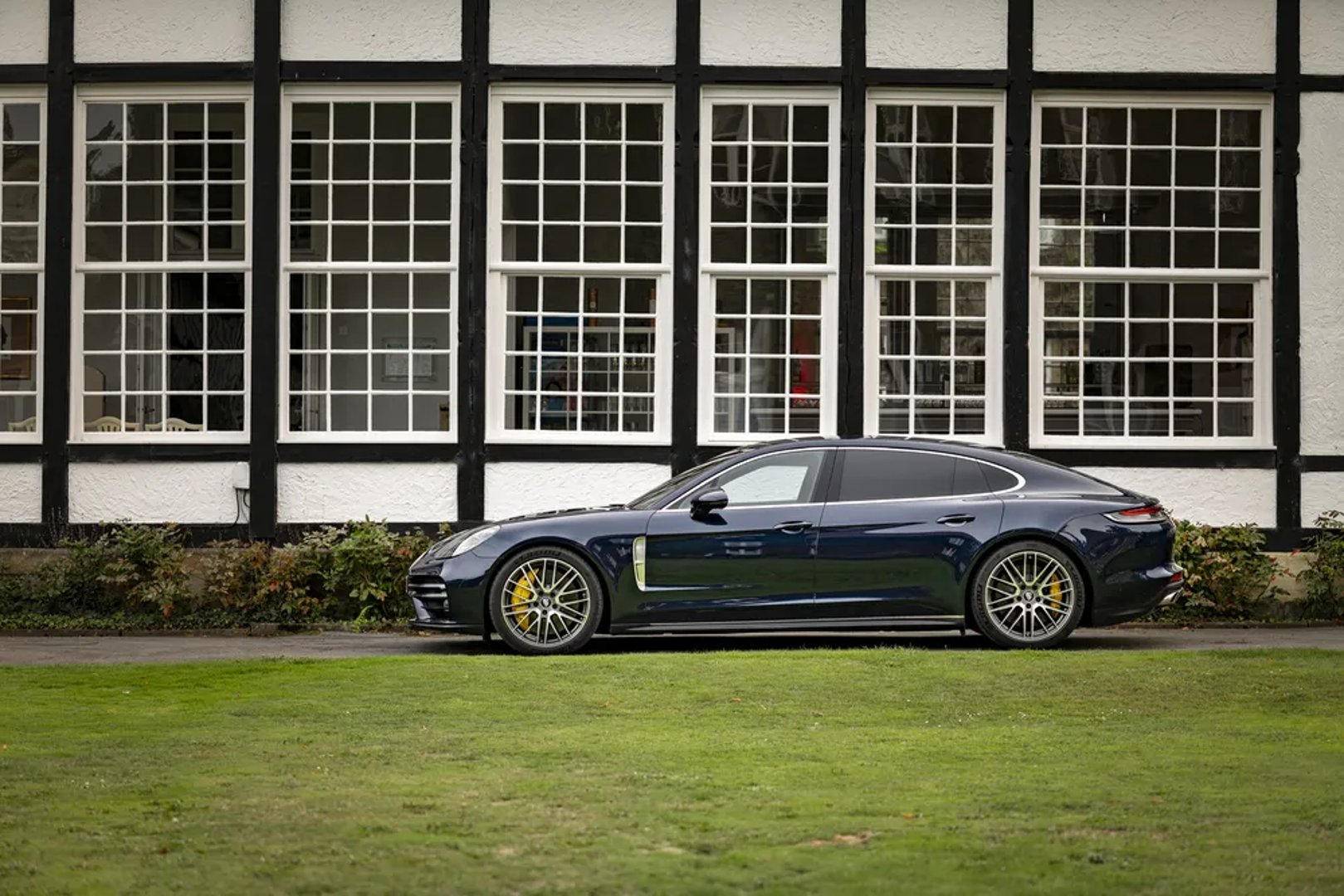 Porsche_Panamera_2_generation__Liftback_Long__13.jpg