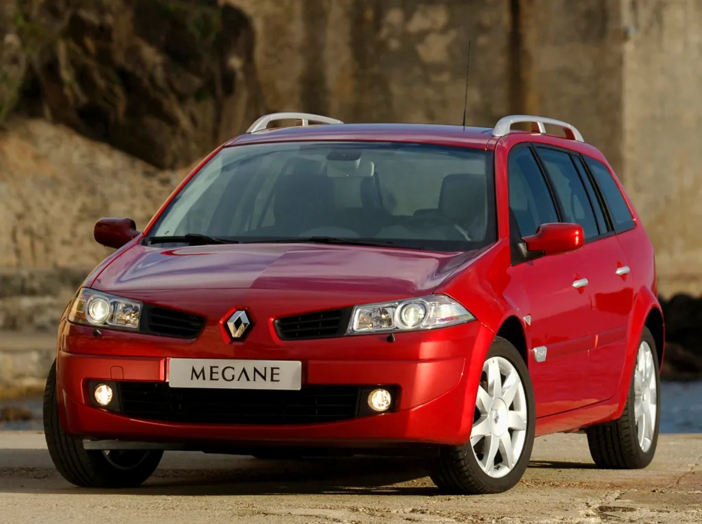 Renault_Megane_2_generation_restyling__Estate_5-door__5.jpg