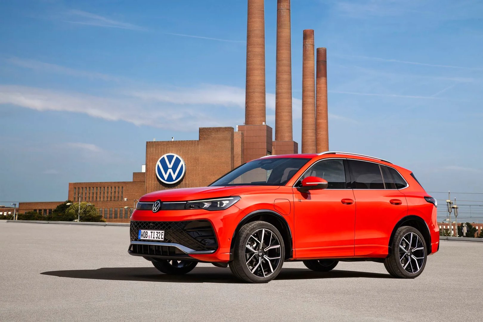 Volkswagen_Tiguan_3_generation__SUV_5-doors__13.jpg