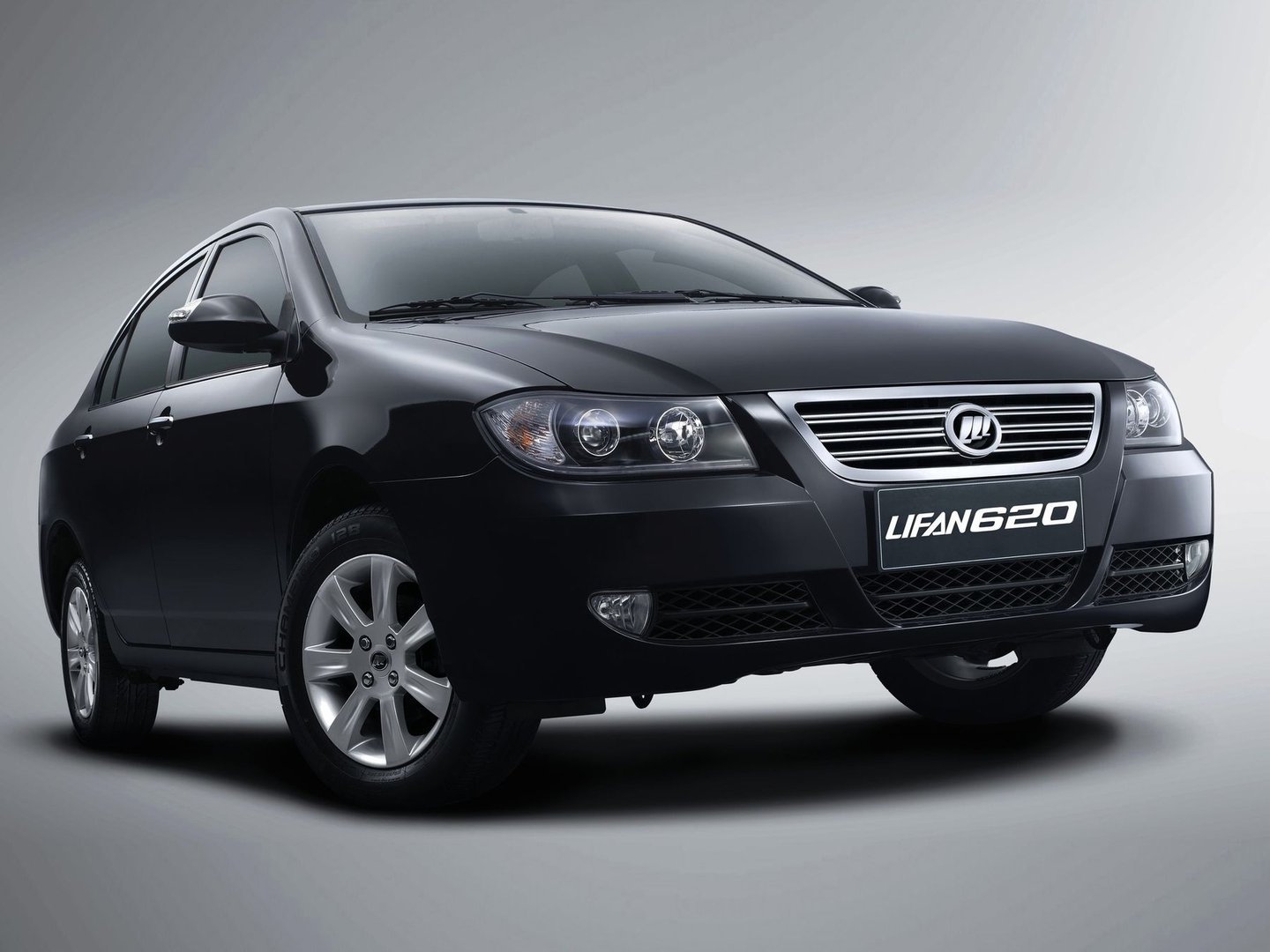 lifan_Solano_1_generation__Sedan__18.jpg