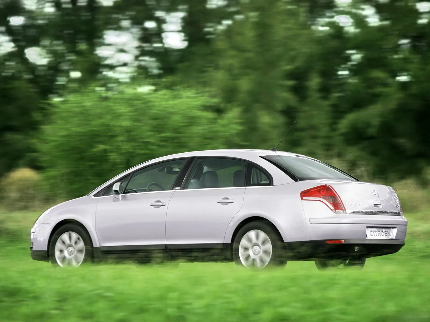 Citroen_C4_1_generation__Sedan__4.jpg