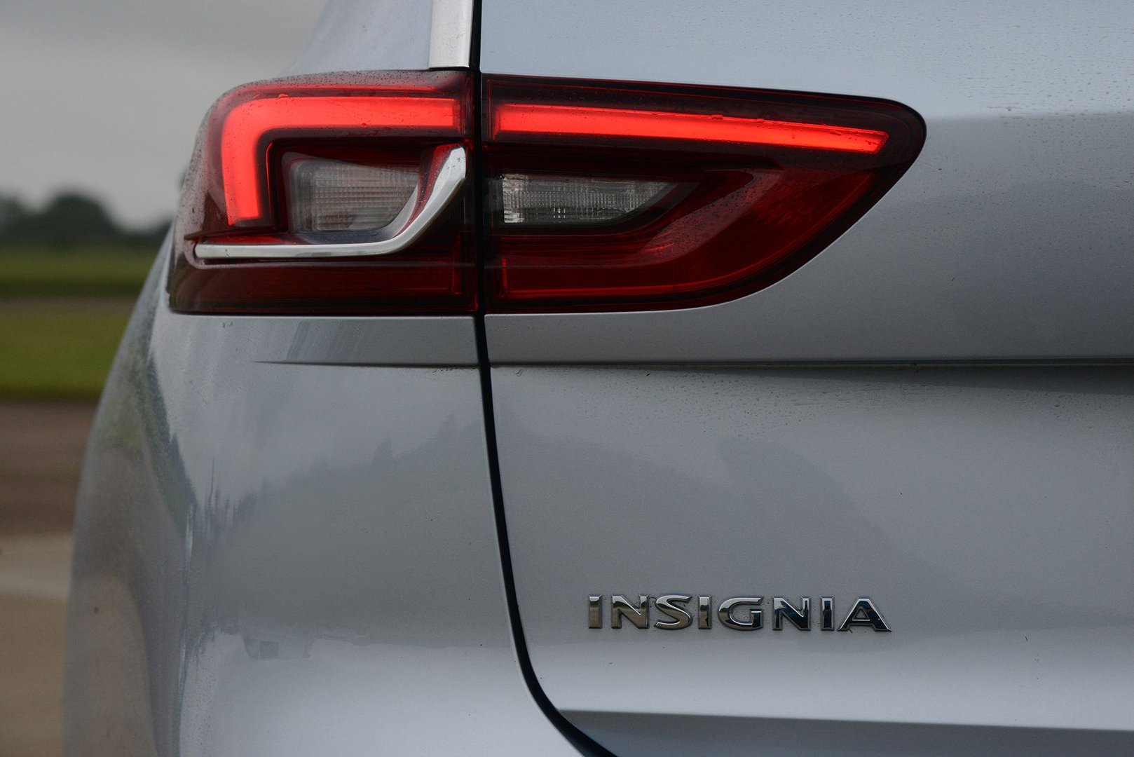 vauxhall_Insignia_2_generation__Estate_5-door__12.jpg