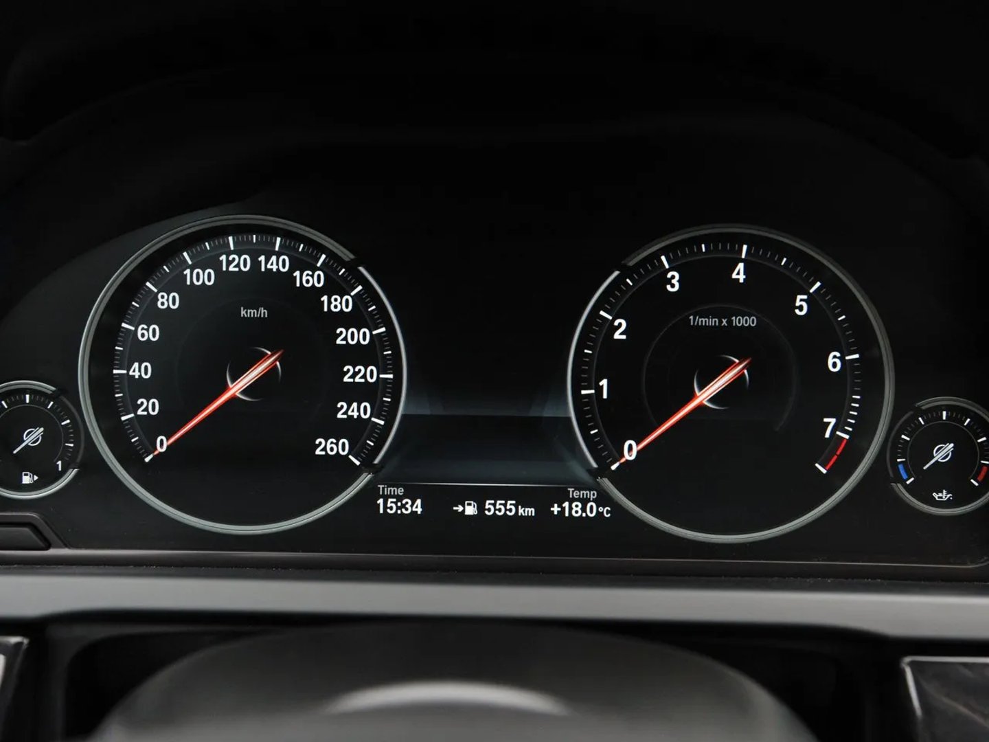 BMW_7_series_5_generation_restyling__Sedan_Long__9.jpg