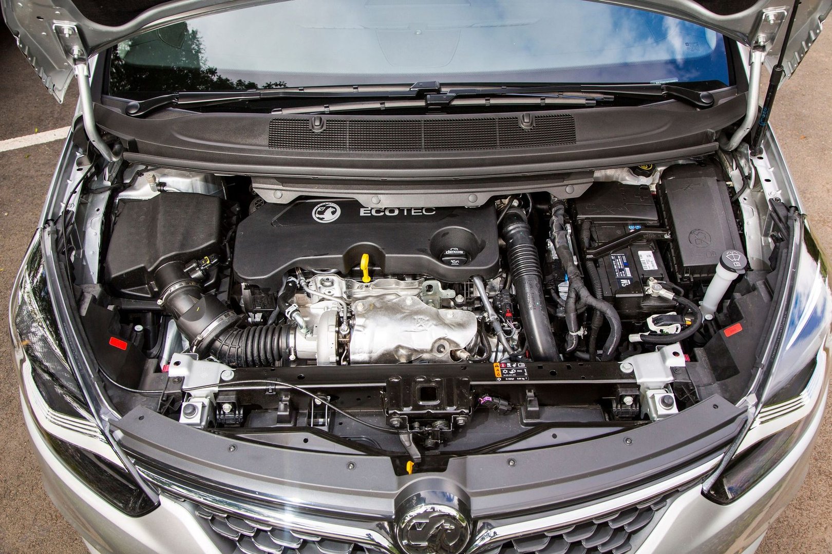 vauxhall_Zafira_3_generation_restyling__Minivan__25.jpg