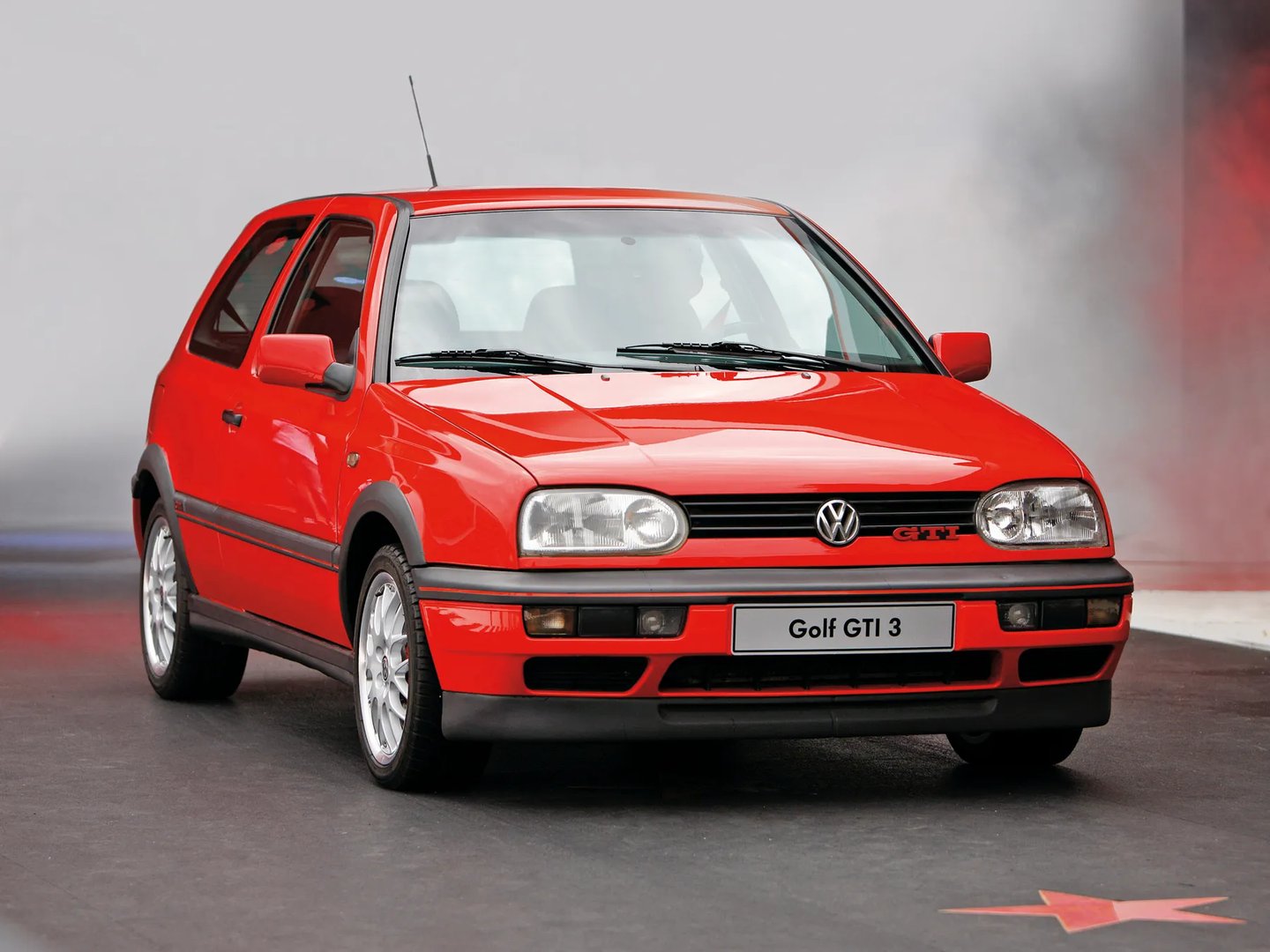 —  Hatchback 3-door