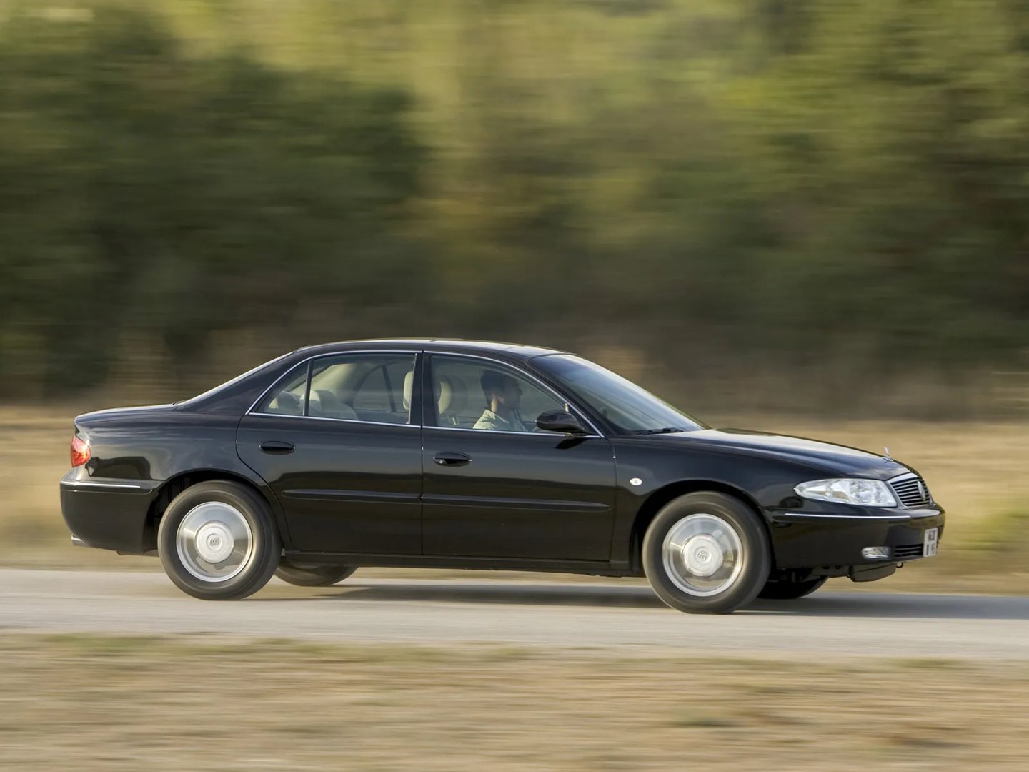Buick_Regal_4_generation__Sedan__9.jpg