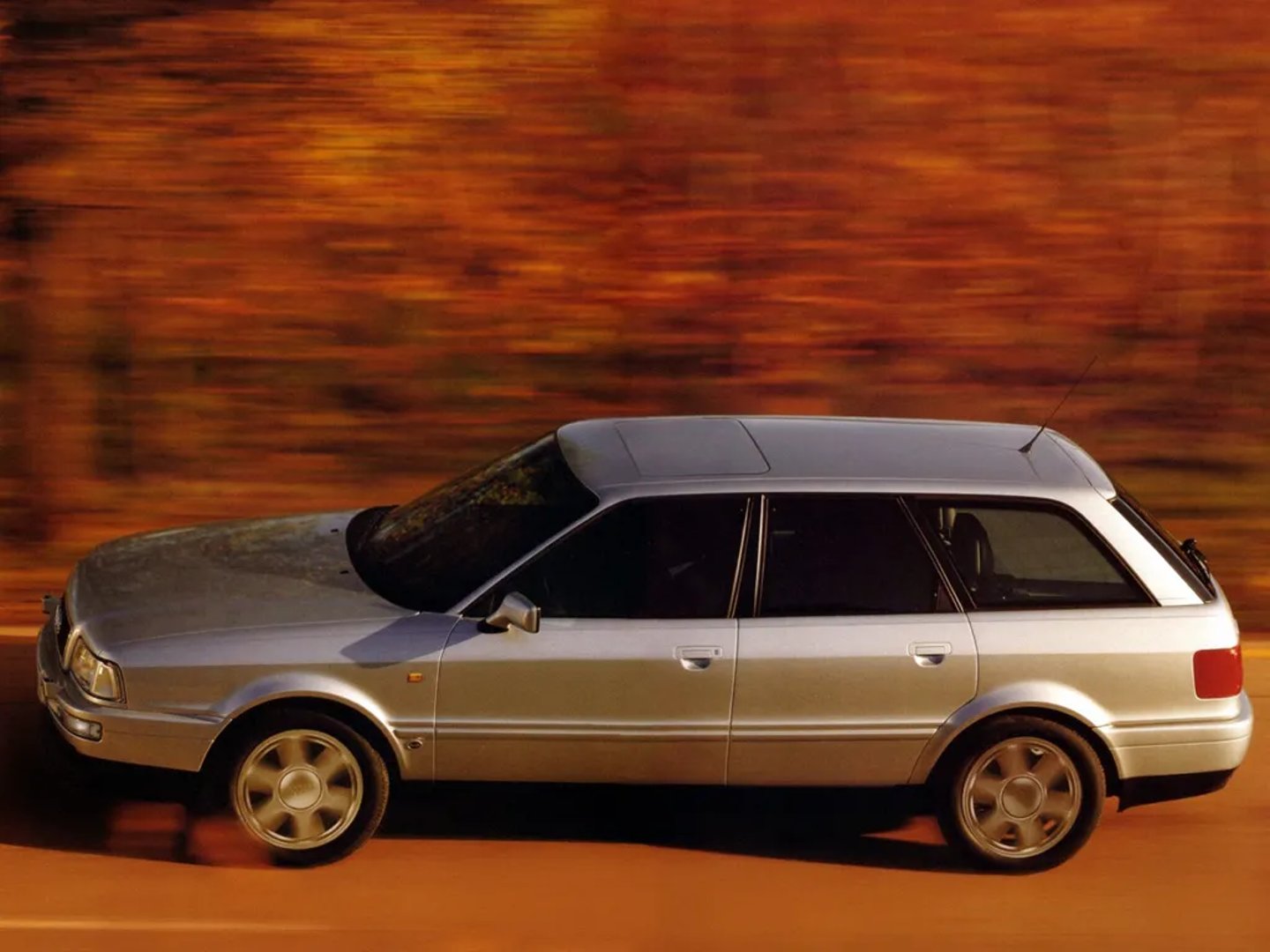 Audi_S2_1_generation__Estate_5-door__6.jpg